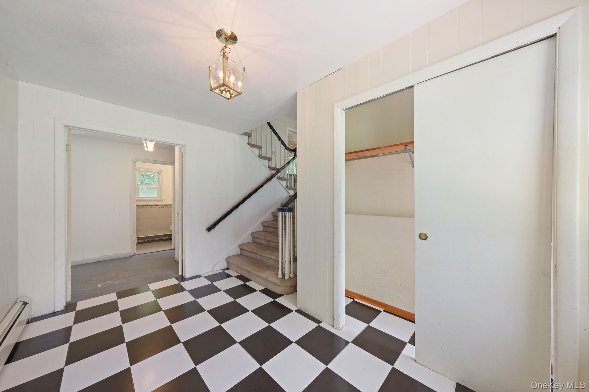 10 Creeden Drive