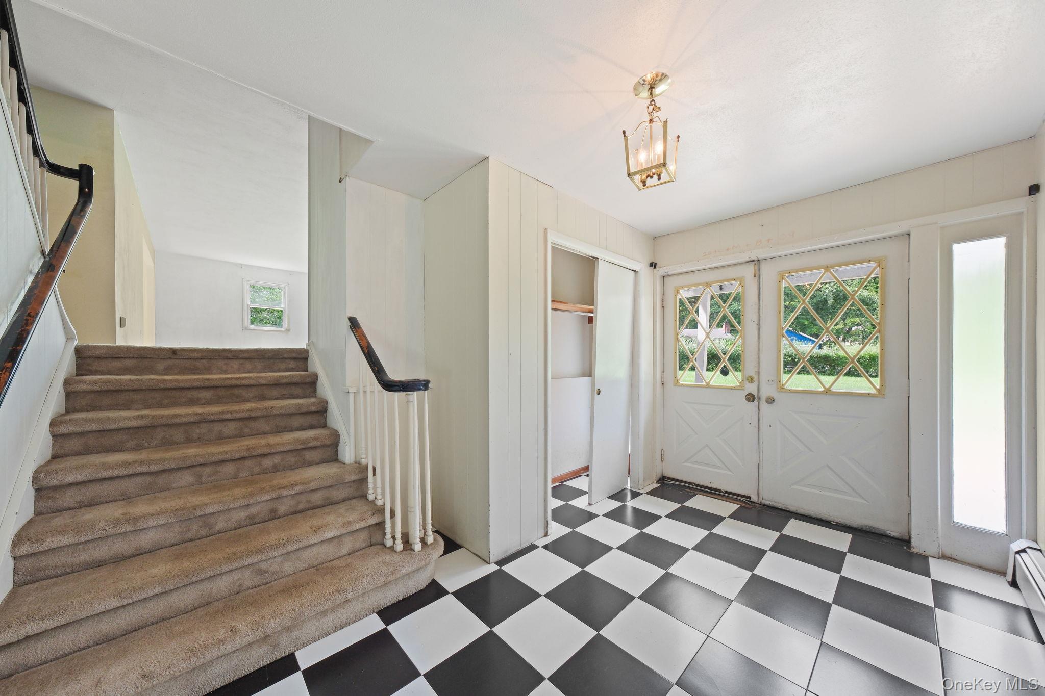 10 Creeden Drive