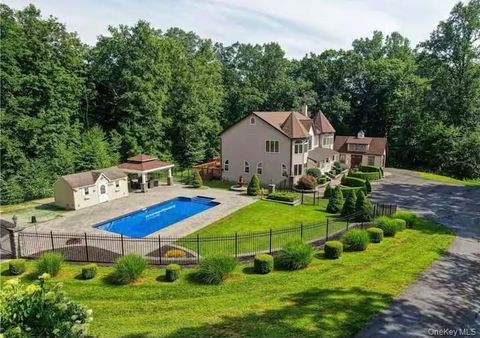 Homes For Sale - 12 Hawk Mountain Drive<br/> Orange County, Sparrowbush, NY 12780