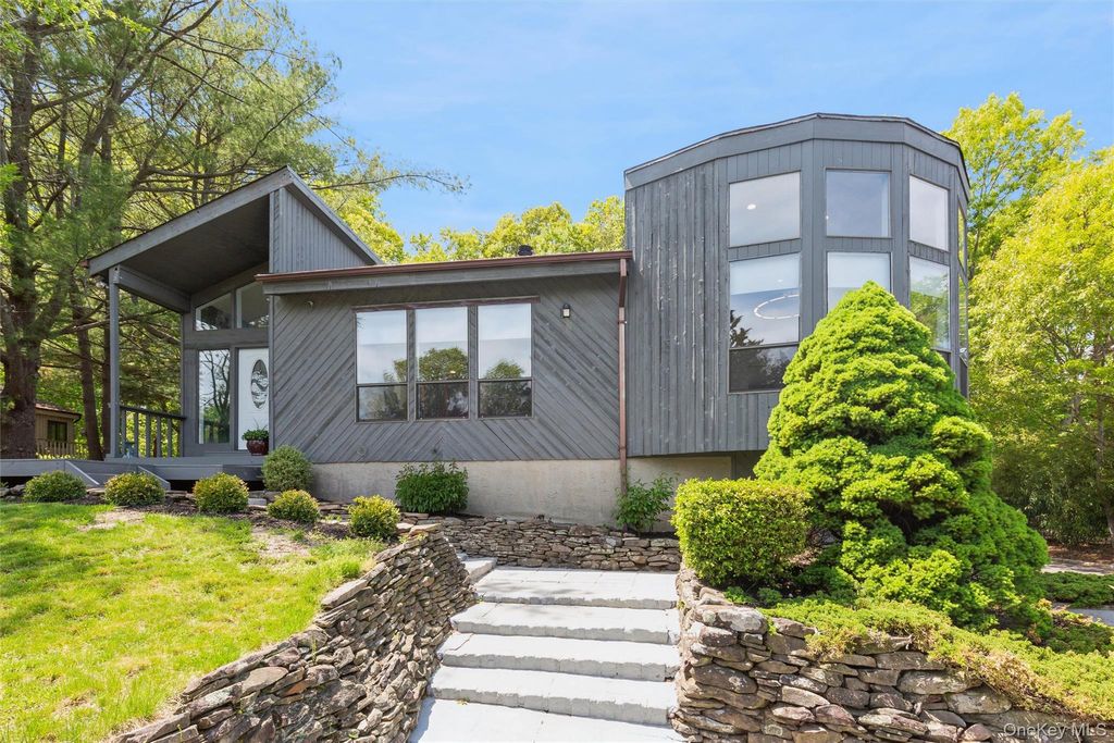 Photo of 105 Nadia Court, Port Jefferson, NY 11777 (MLS # 999137)