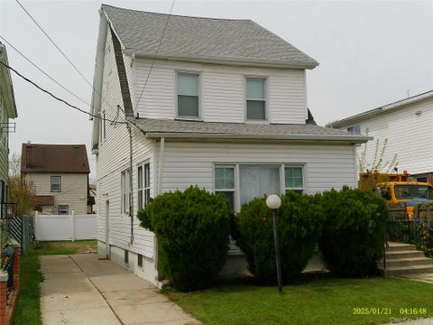 Homes For Sale - 12128 194th Street<br/> Springfield Gardens, NY 11413