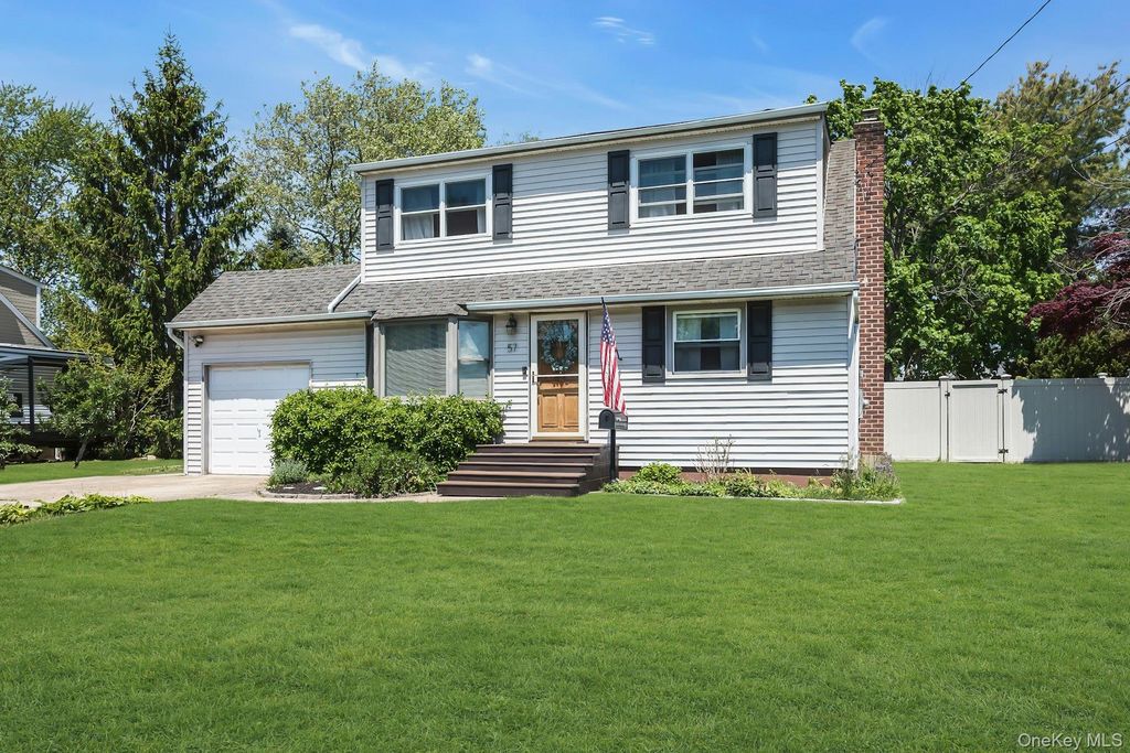 Photo of 57 Wantagh Avenue, East Islip, NY 11730 (MLS # 1003106)