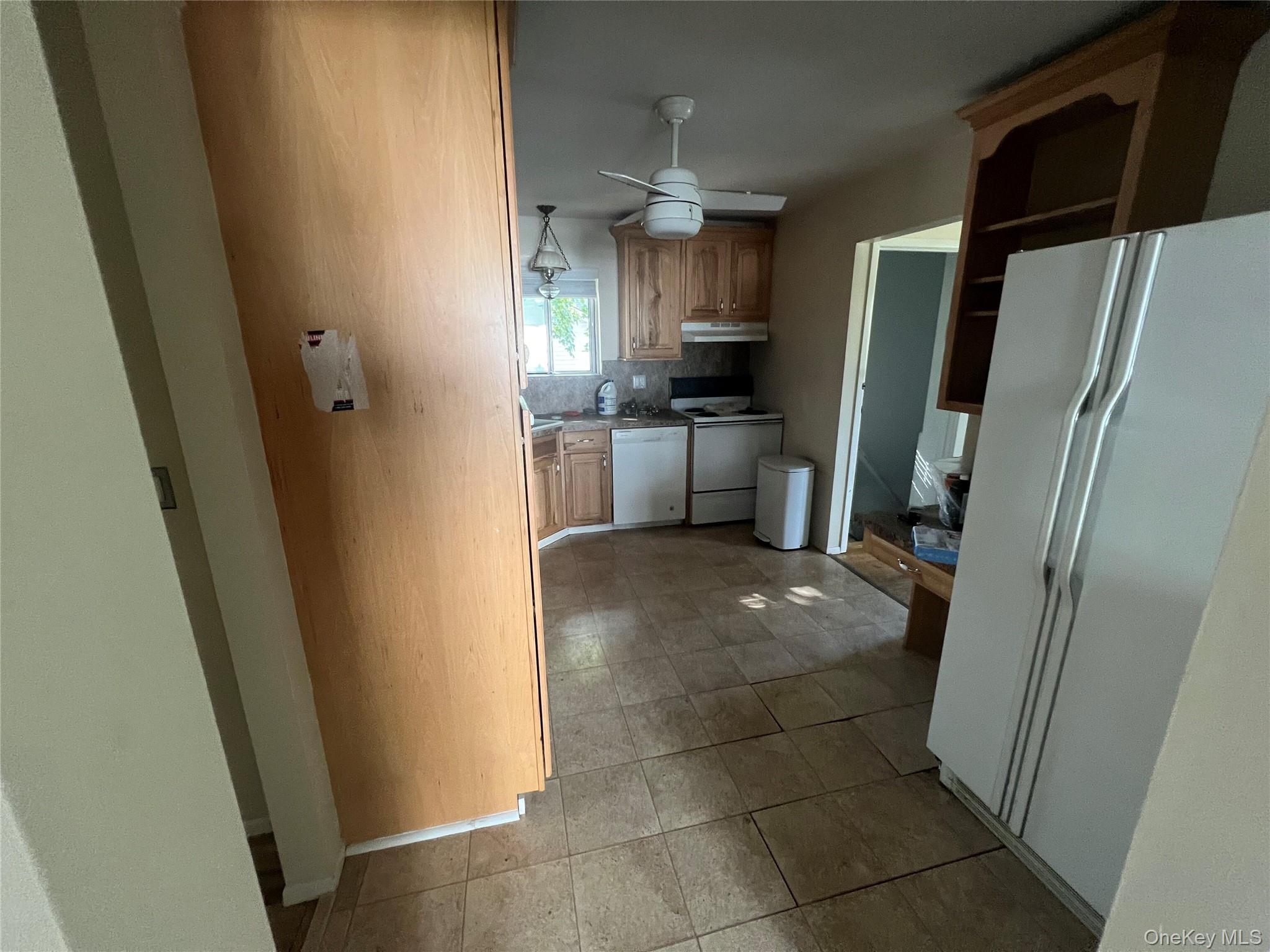 10 Cedarhurst Avenue