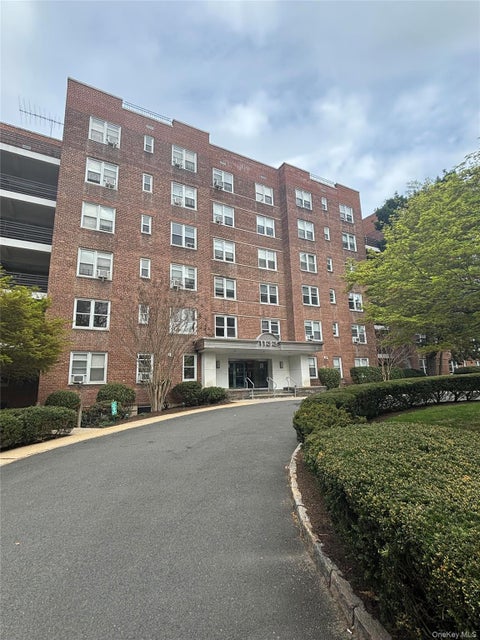 Condo For Sale - 1133 Midland Avenue #1K<br/> Yonkers, NY 10708
