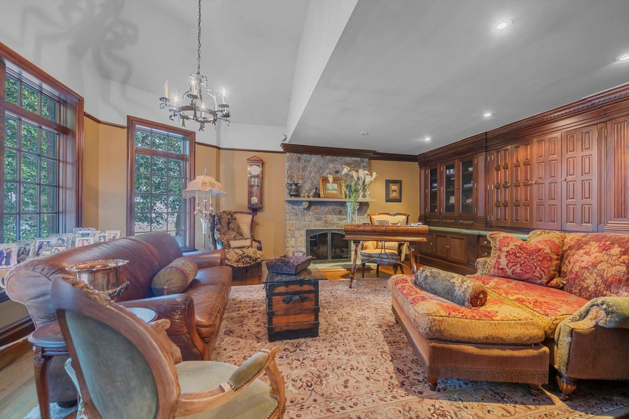 183 Mill Spring Road, Manhasset, New York image 13