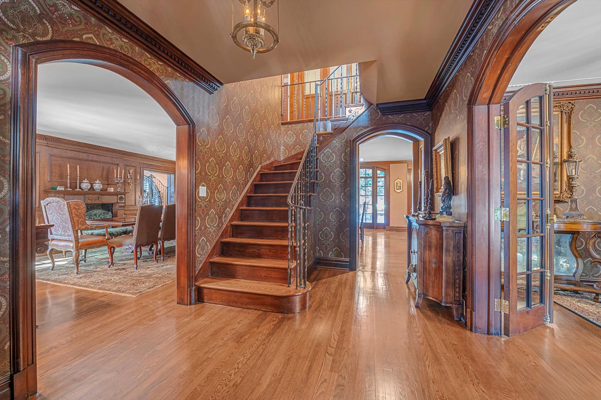 183 Mill Spring Road, Manhasset, New York image 6