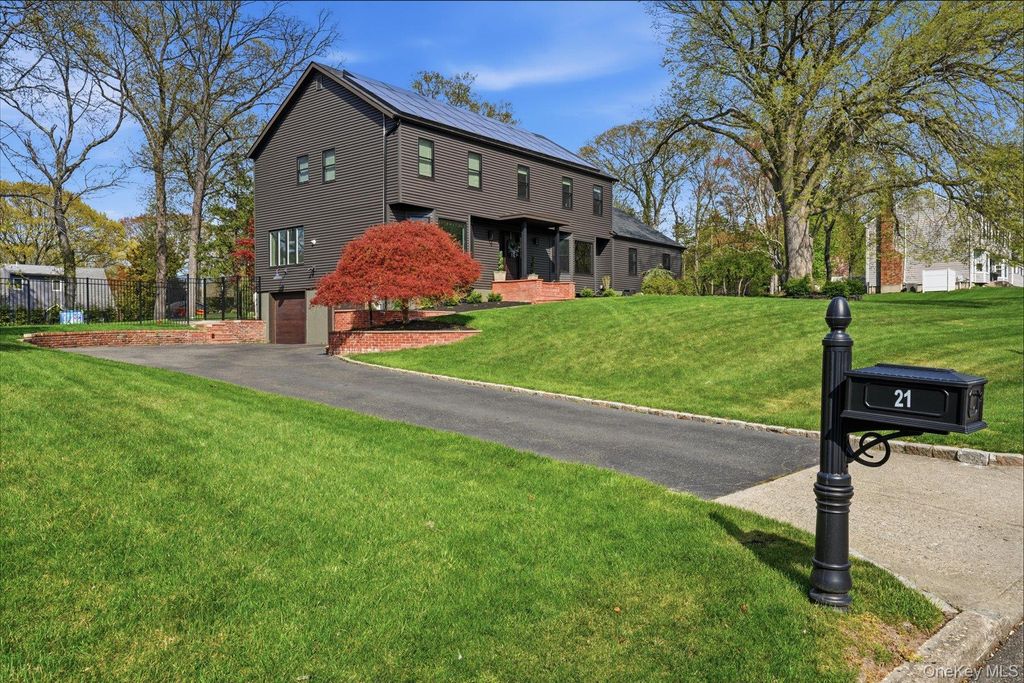 Photo of 21 Audubon Gate, Miller Place, NY 11764 (MLS # 987064)