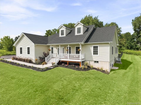 Homes For Sale - 19 Firemens Lane<br/> Orange County, Newburgh, NY 12550