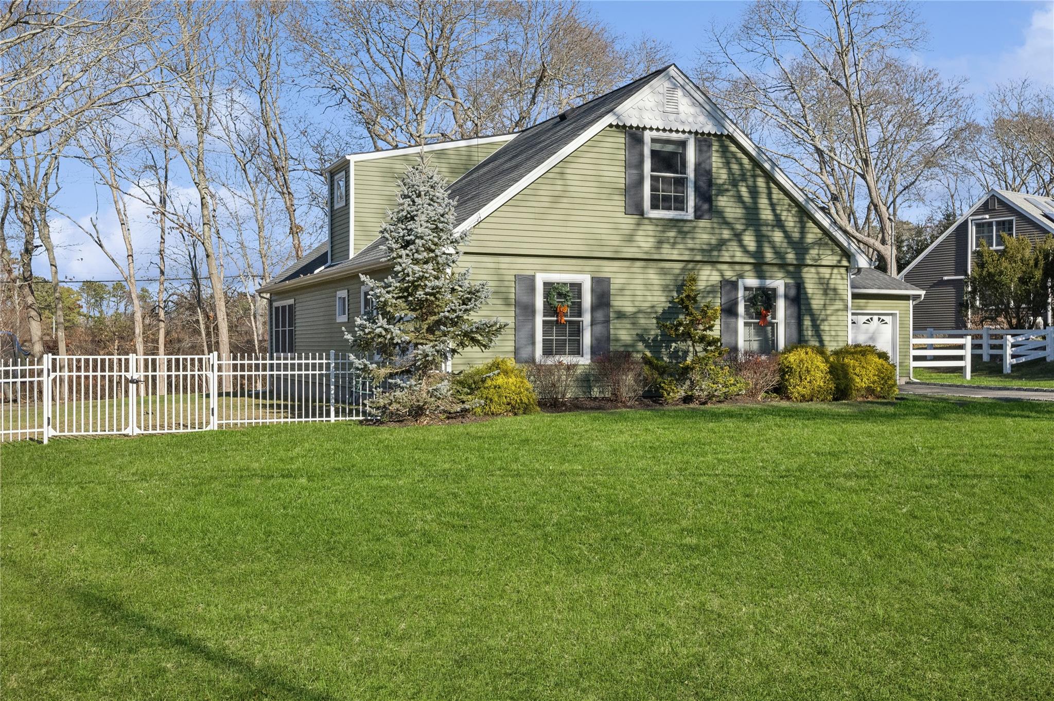 56 Mill Pond Lane, East Moriches, New York image 27