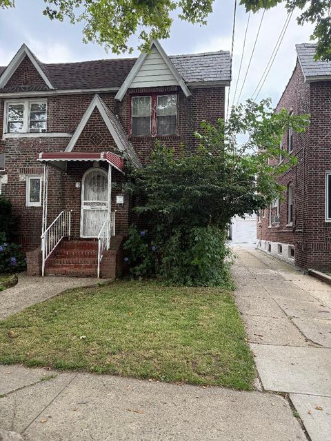 89-09 215 Street, Queens Village, NY 11427 - MLS#: 887839