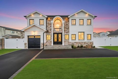 185 9th Street Hicksville NY 11801