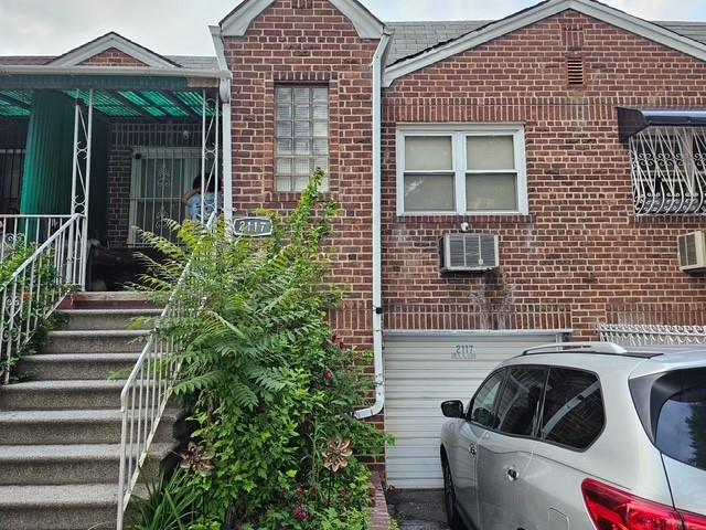 Property for Sale at Ellis Avenue, Bronx, New York - Bedrooms: 2 
Bathrooms: 1 
Rooms: 5  - $610,000