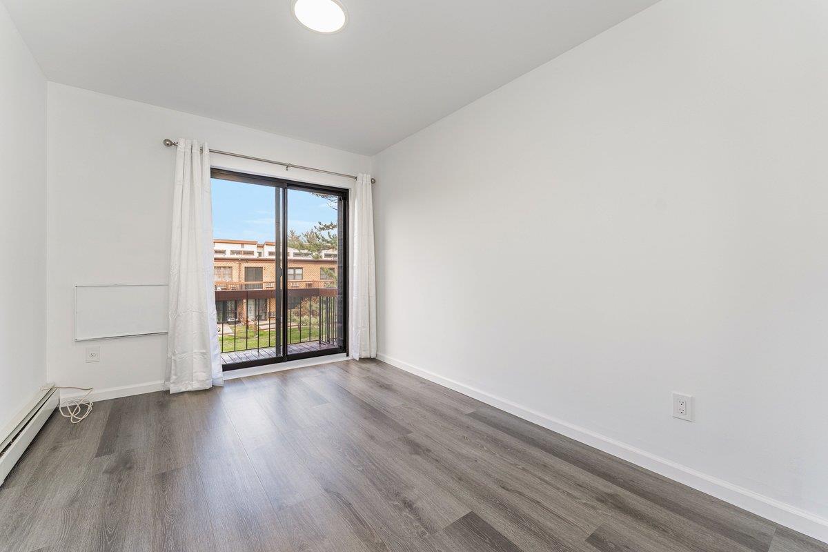 121-33 5th Avenue, College Point, New York image 8
