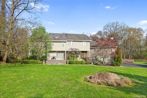 Photo of 5 Deerfield Lane, Scarsdale, NY 10583 (MLS # 926069)