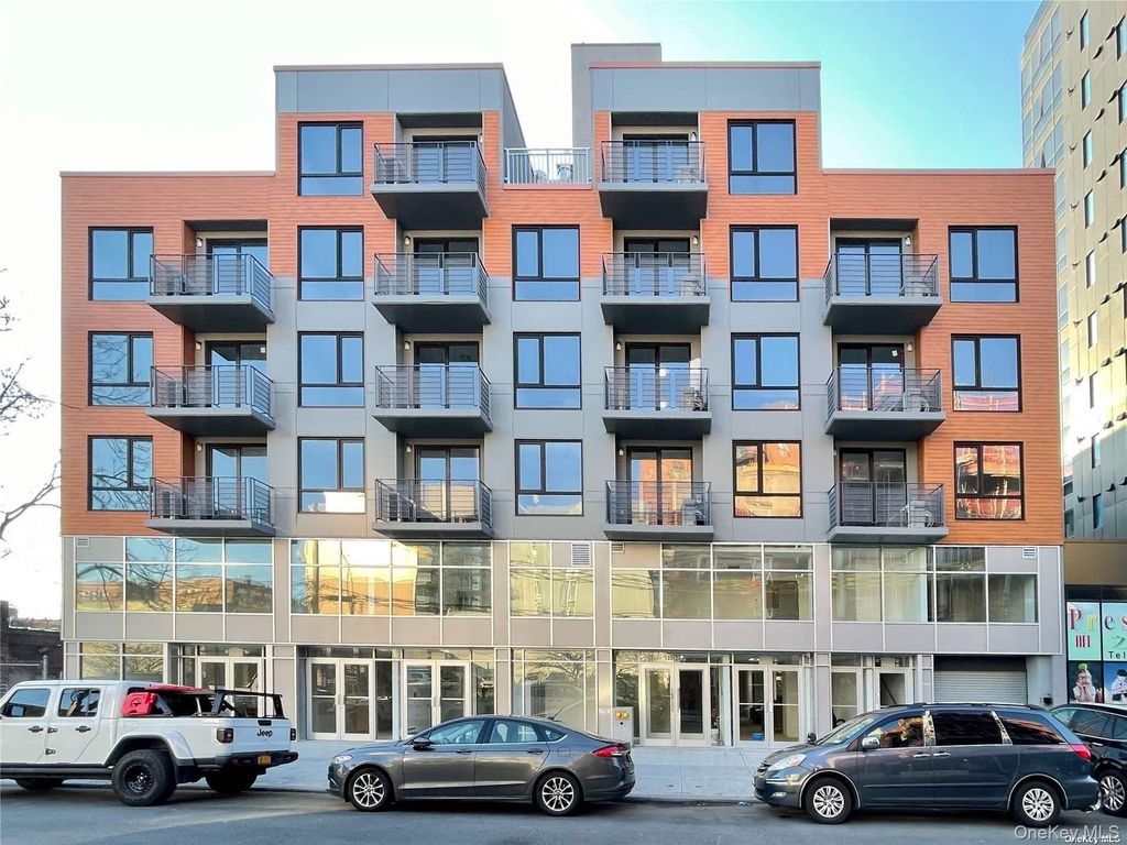 Photo of 35-20 146th Street #3D, Flushing, NY 11354 (MLS # 969350)