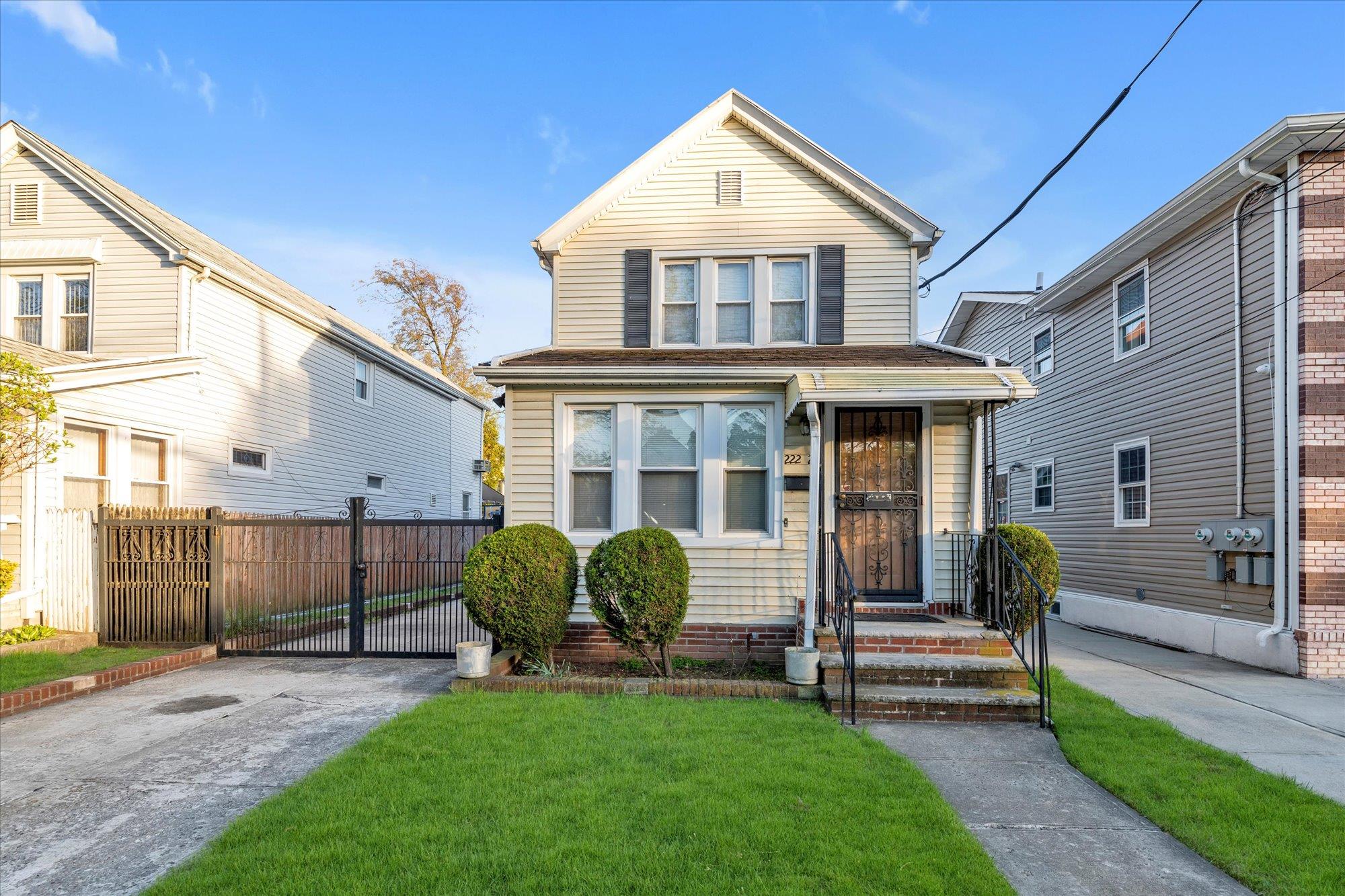 22228 Fairbury Avenue, Queens Village, New York image 20