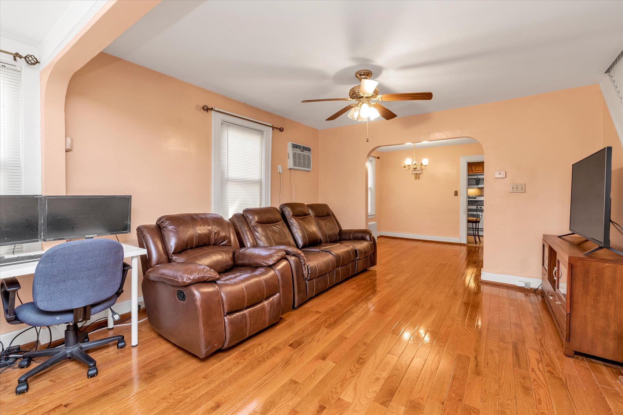 22228 Fairbury Avenue, Queens Village, New York image 10