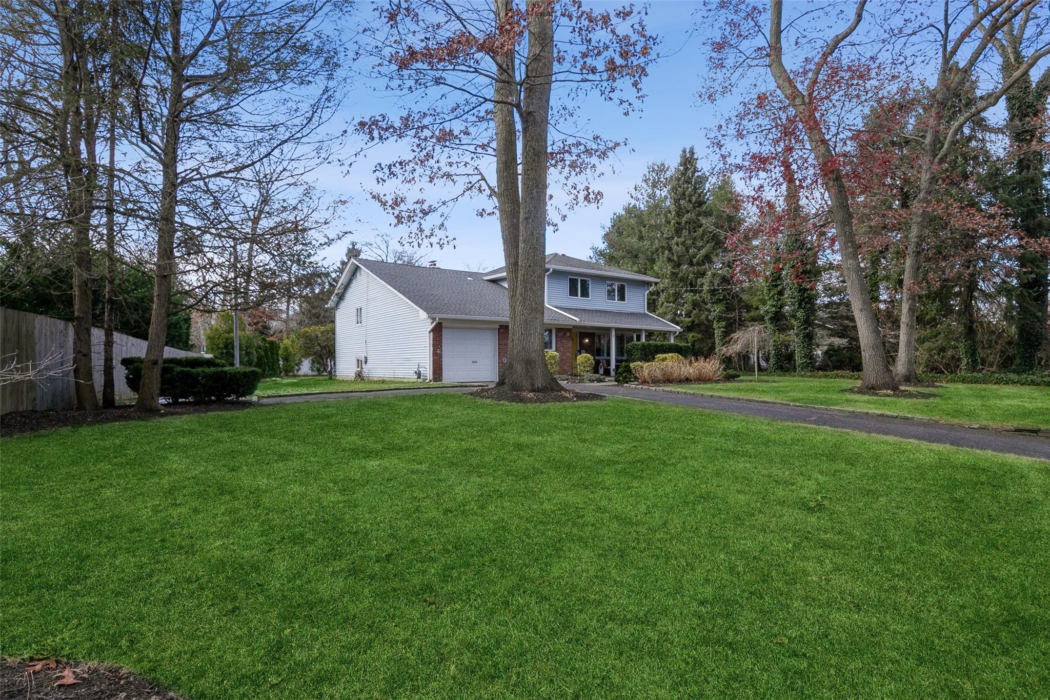 24 Vine Lane, East Northport, New York image 3