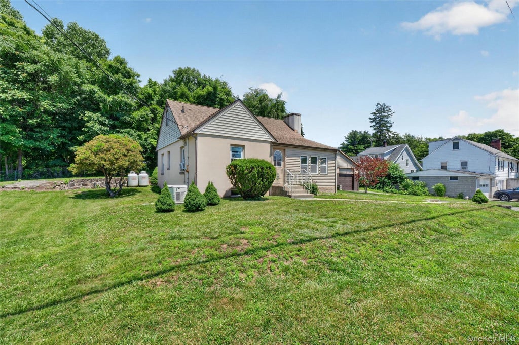 Photo of 221 1st Street, Buchanan, NY 10511 (MLS # 1014701)