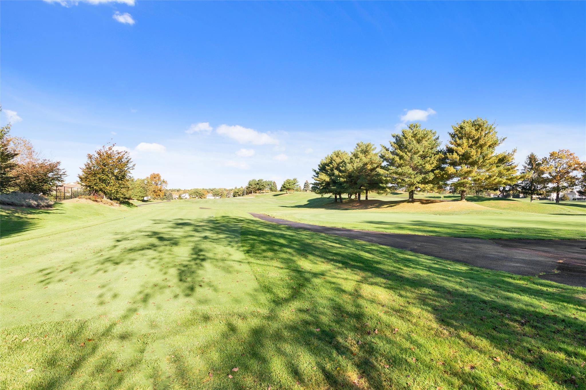 1069 Savoy Drive, Melville, New York image 15