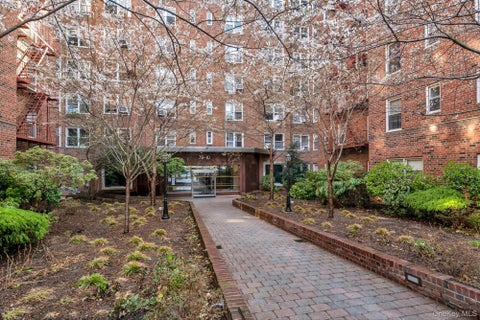 Photo of 79-10 34th Avenue #7W, Jackson Heights, NY 11372 (MLS # 1060995)
