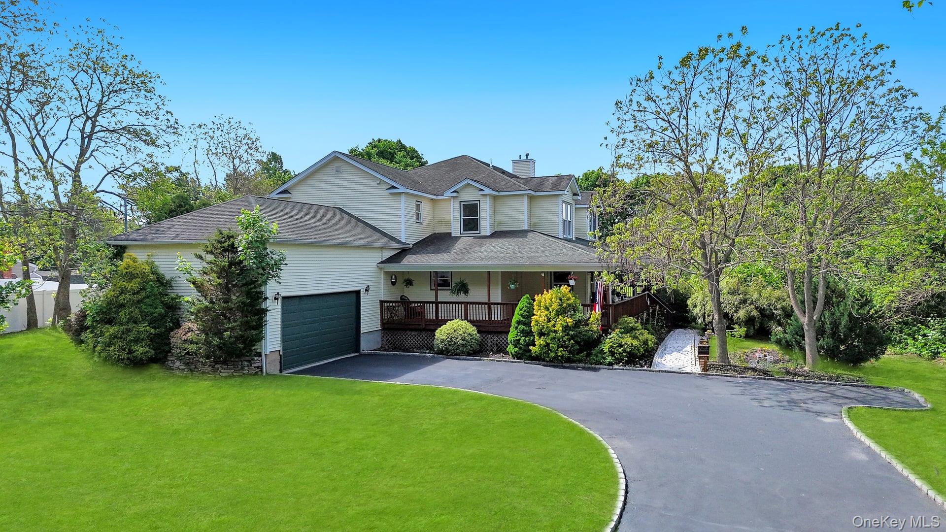 506 Moriches Middle Island Road