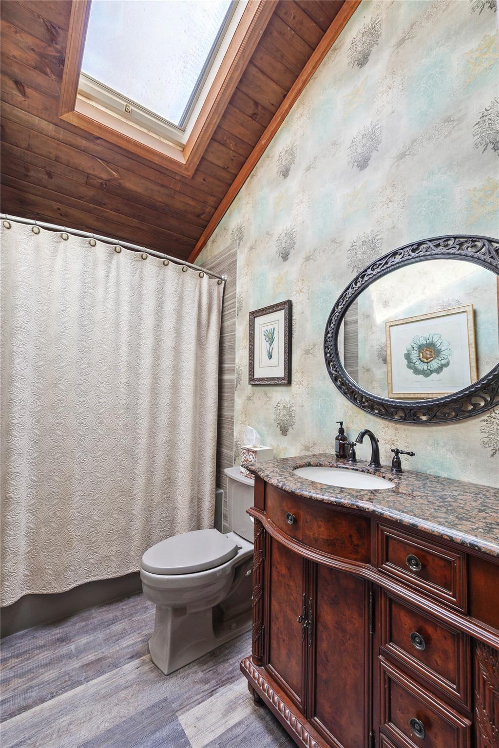 24 Brushwood Court, East Islip, New York image 15