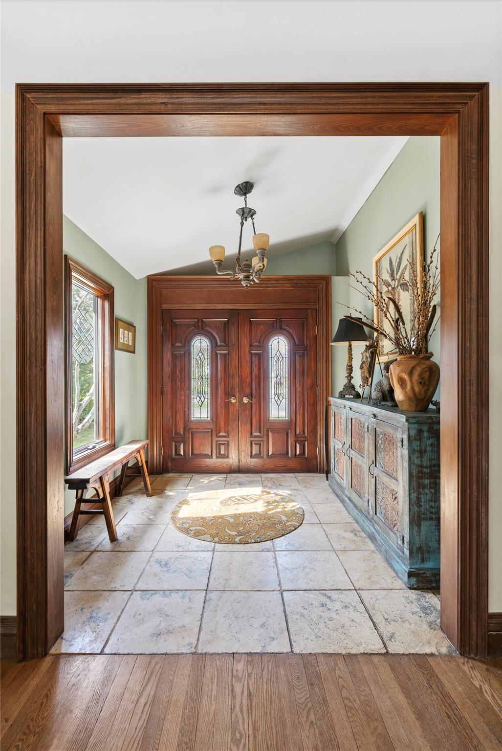 24 Brushwood Court, East Islip, New York image 7
