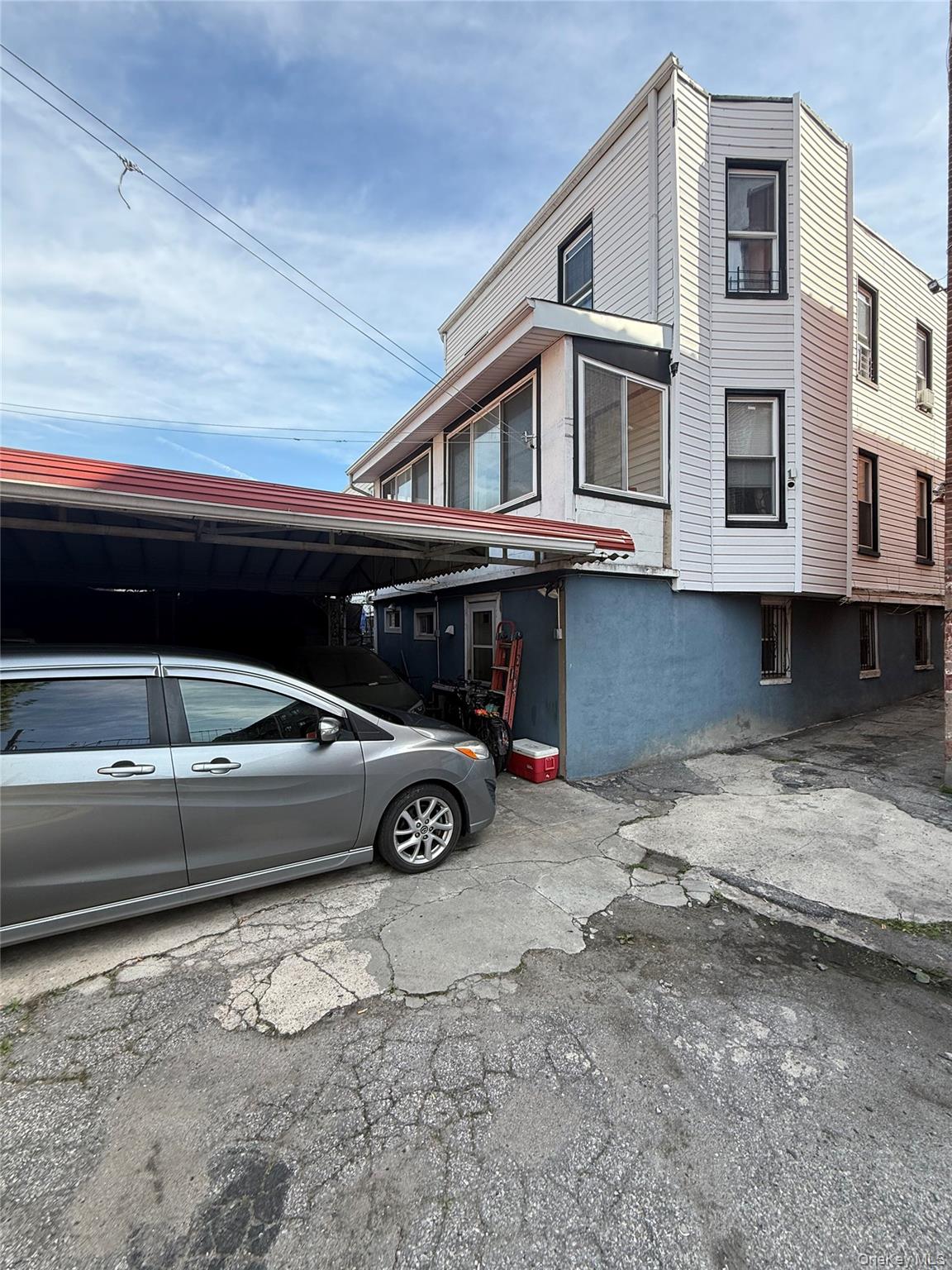 1129 Beach Avenue