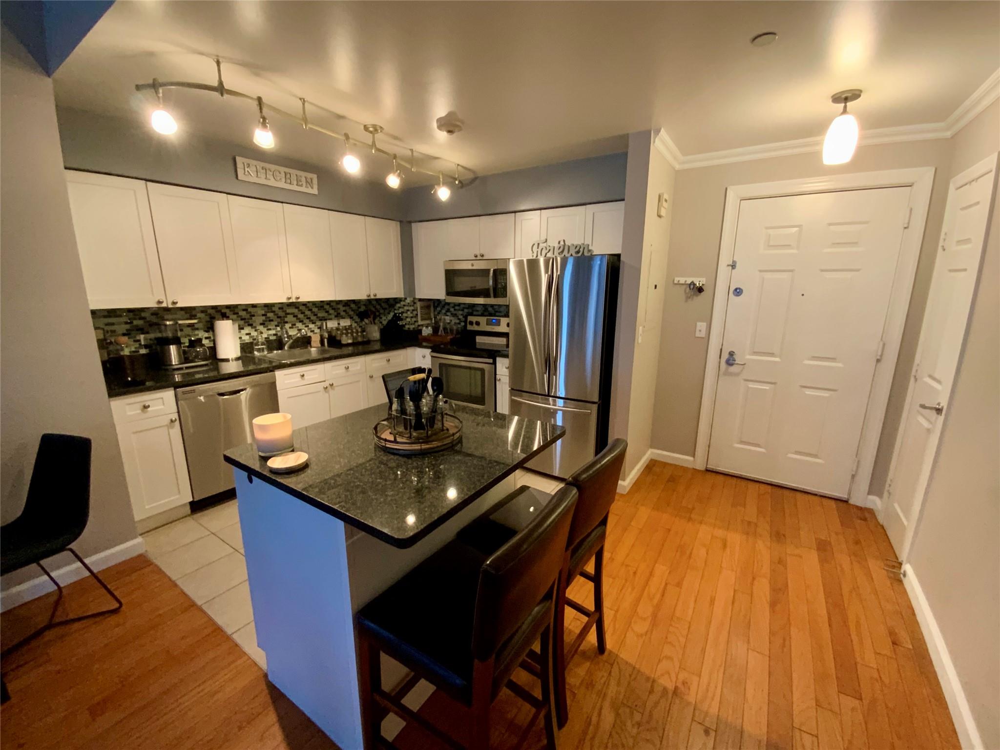 31 Greenridge Avenue #2G, White Plains, New York image 3