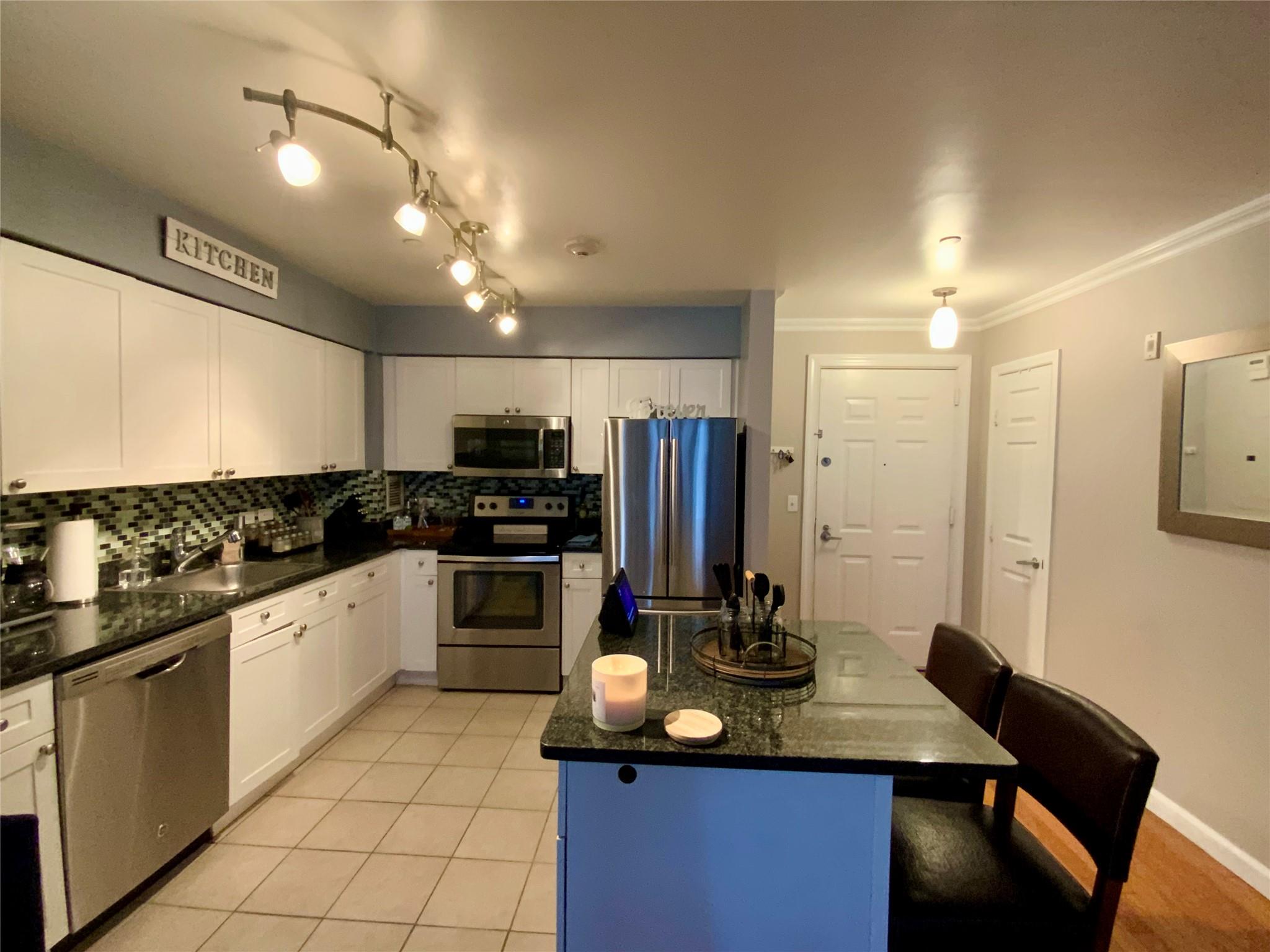 31 Greenridge Avenue #2G, White Plains, New York image 2