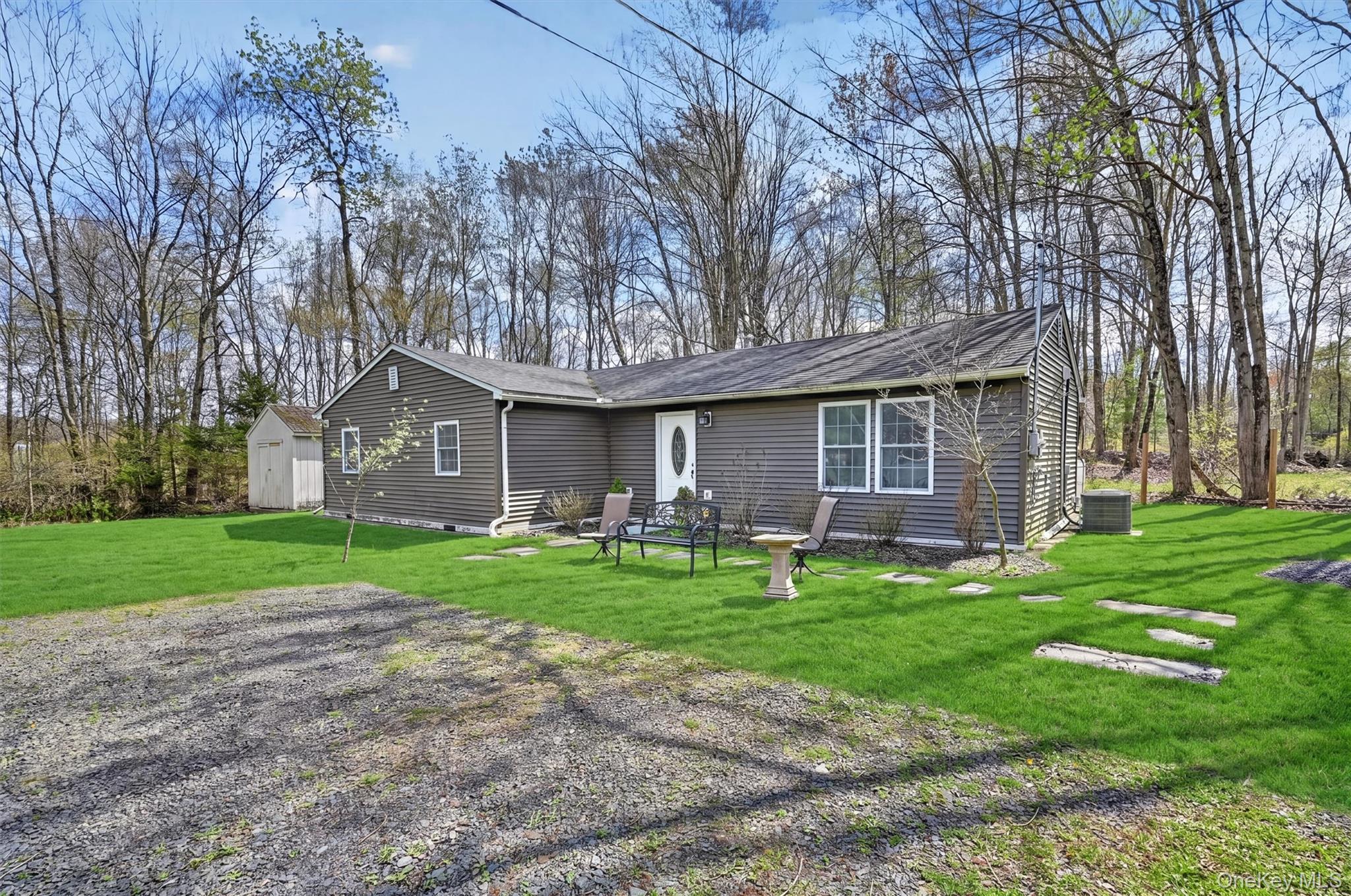 1635 State Route 211