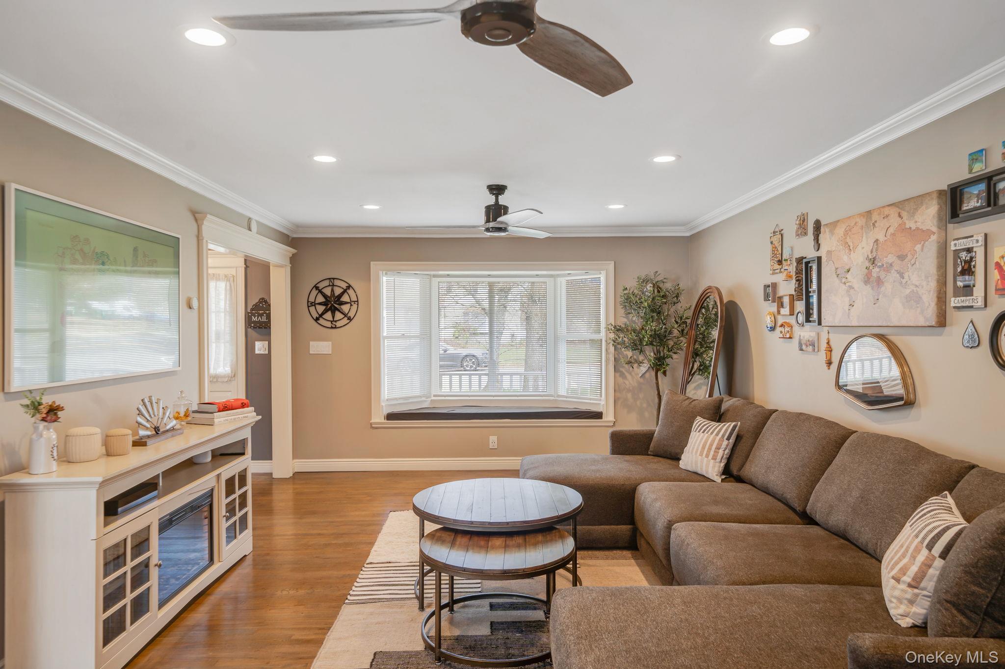 528 Mollie Boulevard