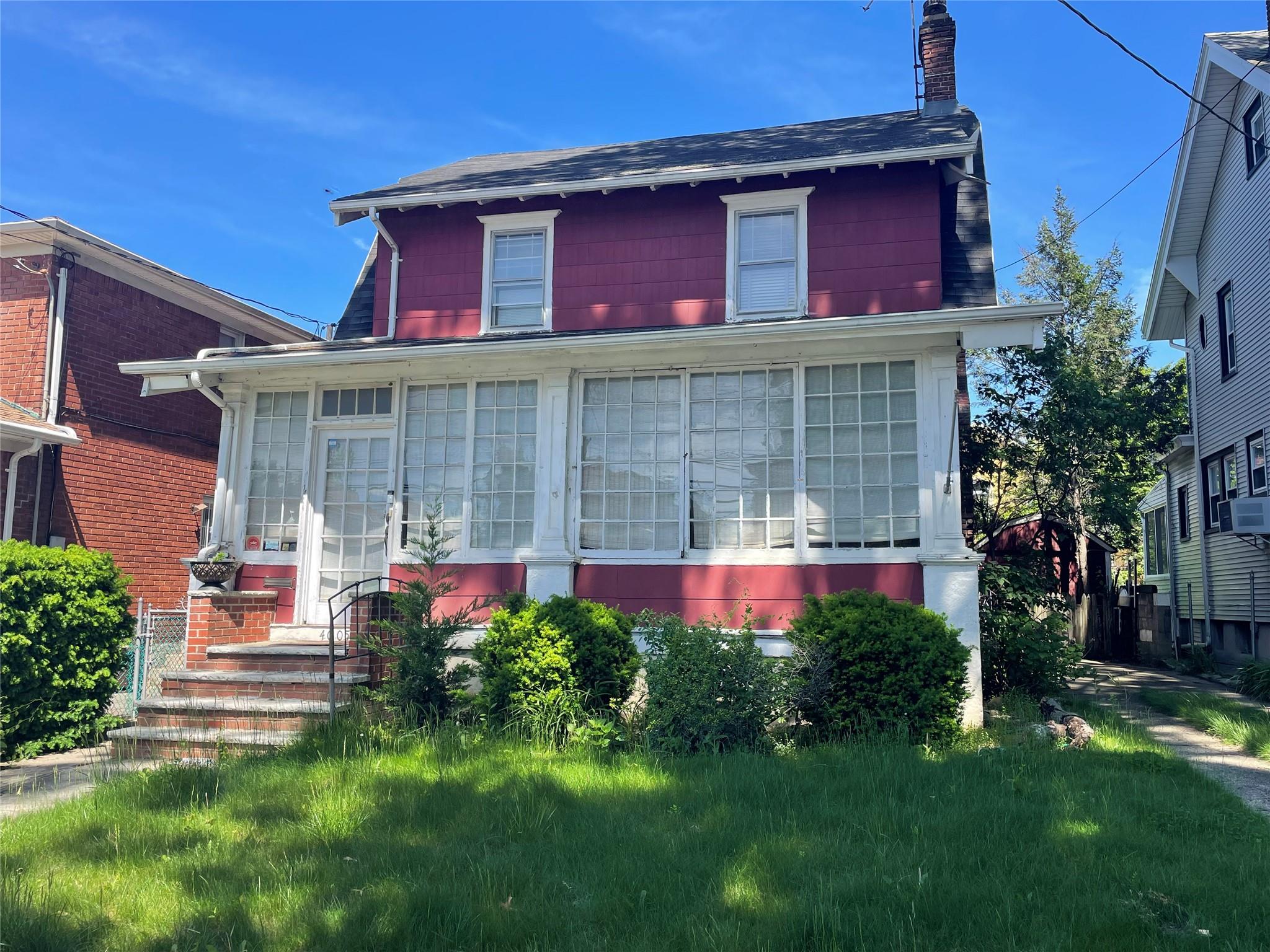 Property for Sale at 203rd Street, Bayside, Queens, NY - Bedrooms: 5 
Bathrooms: 3 
Rooms: 9  - $1,450,000