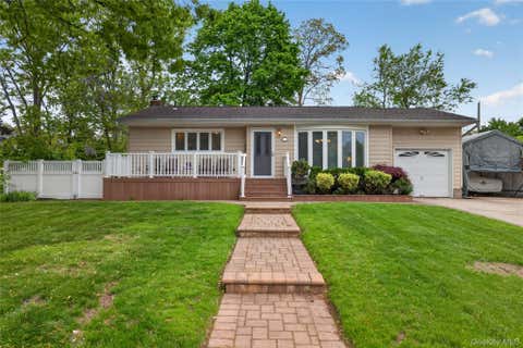 Homes For Sale - 35 Genesee Drive<br/> Commack, NY 11725