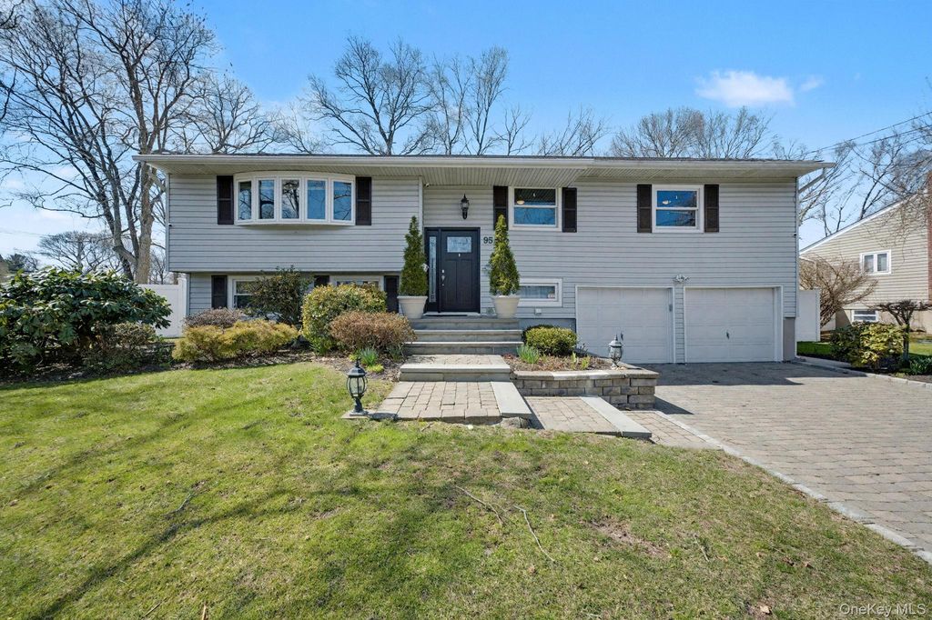 Photo of 95 Colonial Street, East Northport, NY 11731 (MLS # 979241)