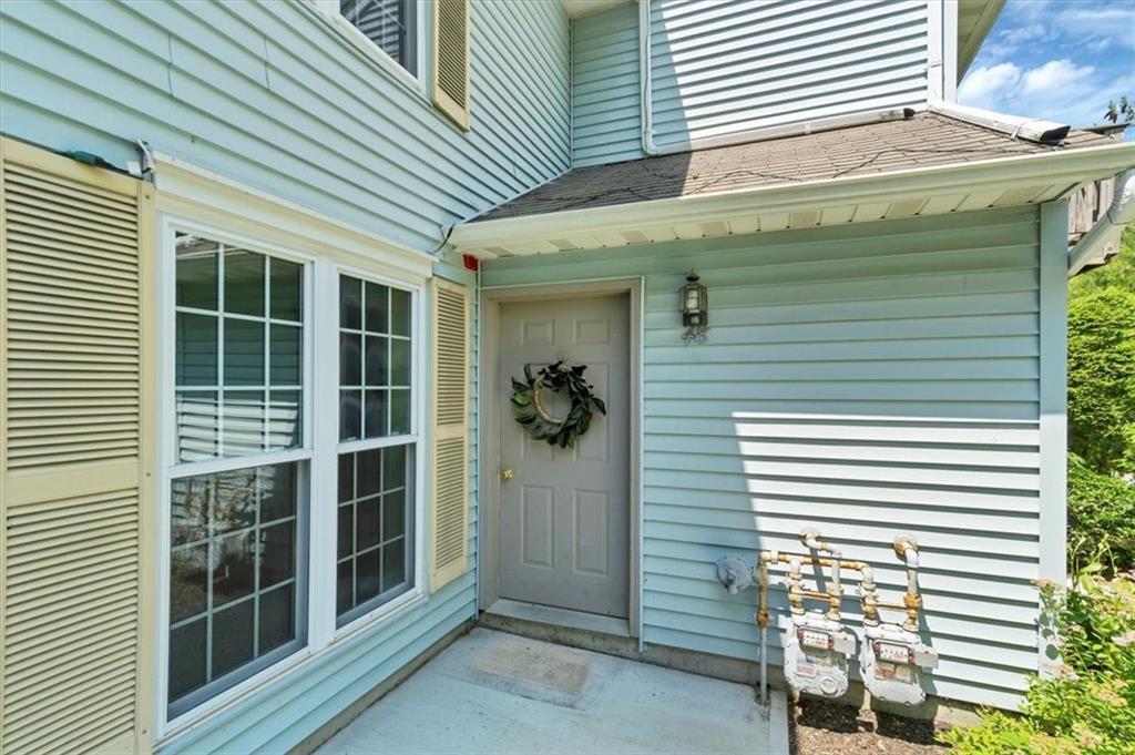 Rental Property at Homestead Village Drive, Warwick, New York - Bedrooms: 2 
Bathrooms: 2 
Rooms: 4  - $2,750 MO.