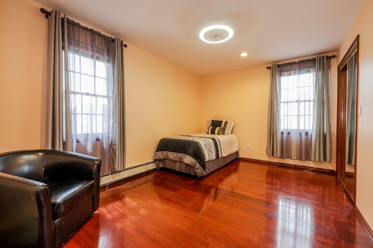 327 Peninsula Boulevard, Cedarhurst, New York image 21