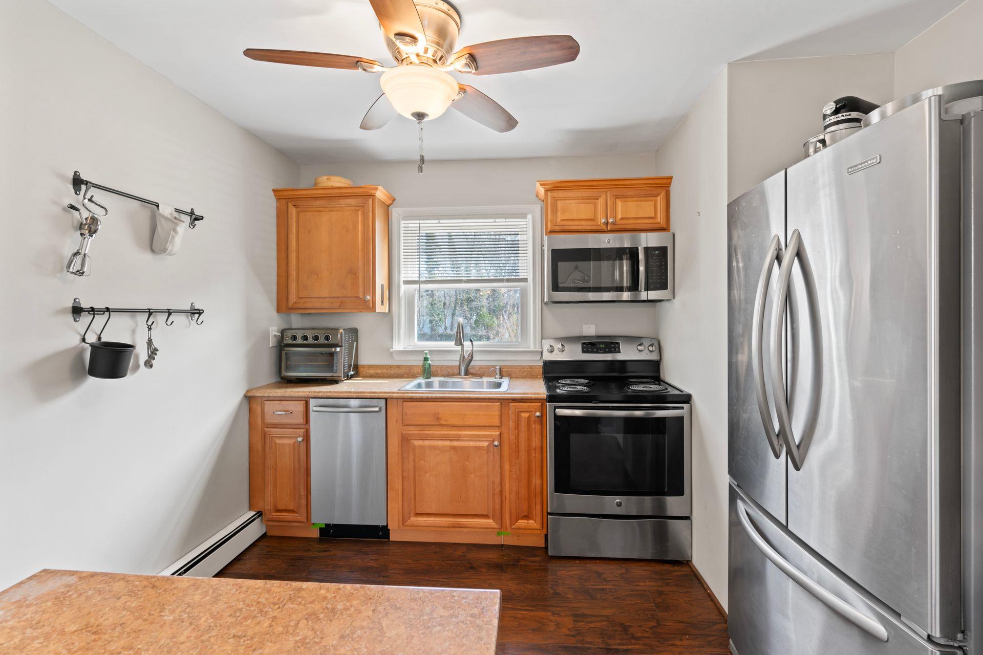 143 San Juan Drive, Hauppauge, Florida image 11