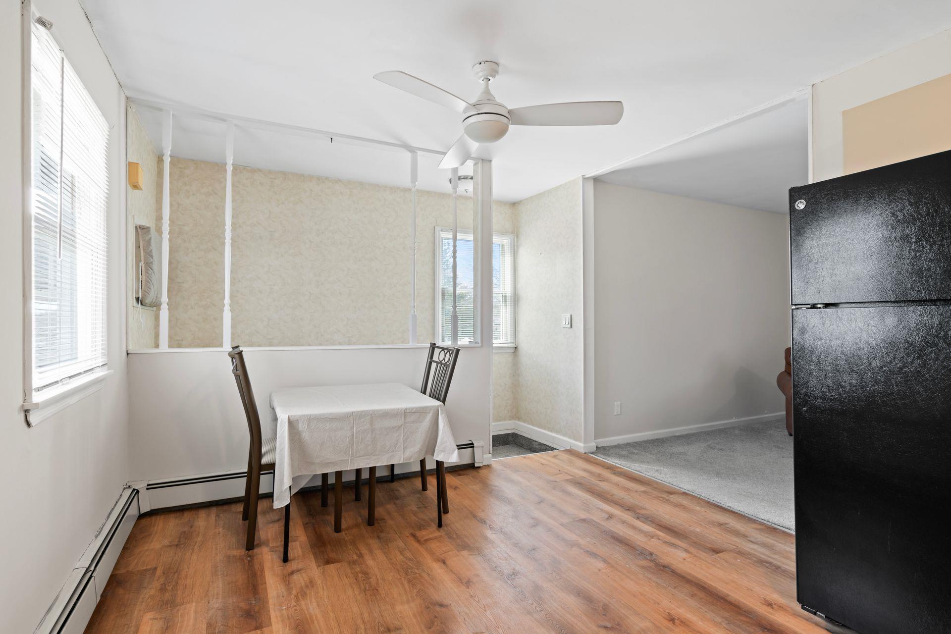 143 San Juan Drive, Hauppauge, Florida image 20