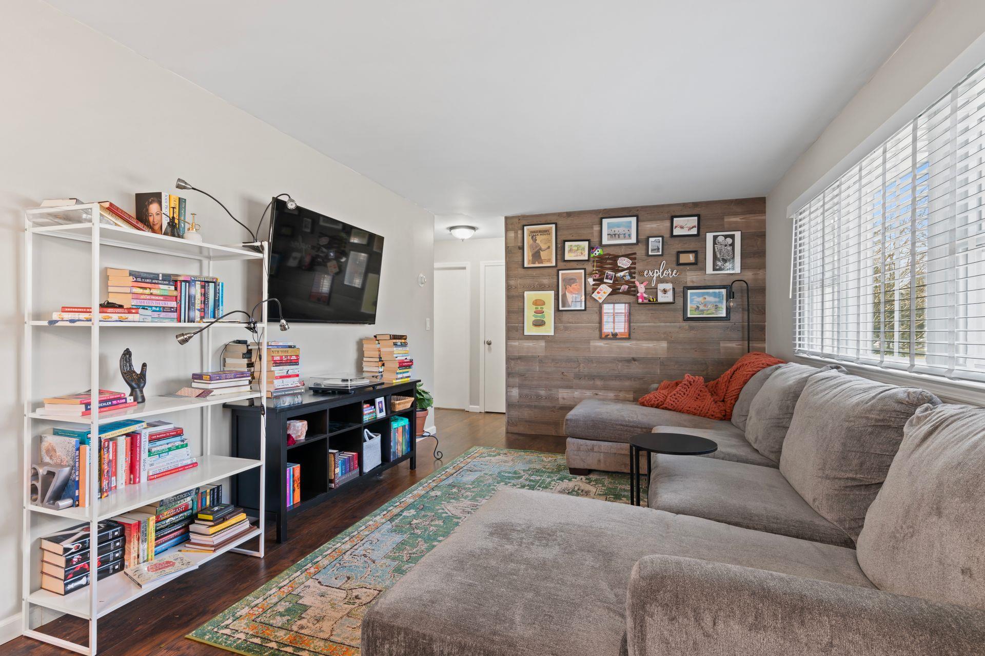 143 San Juan Drive, Hauppauge, Florida image 5