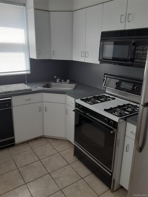 Multifamily For Rent - 276 REVERE Ave Ave<br/> Bronx, NY 10465