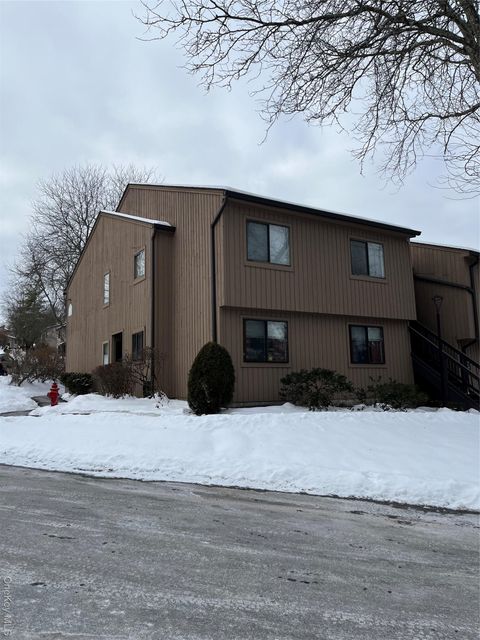 Homes For Sale - 3701 Fox Lane<br/> Poughkeepsie, NY 12603