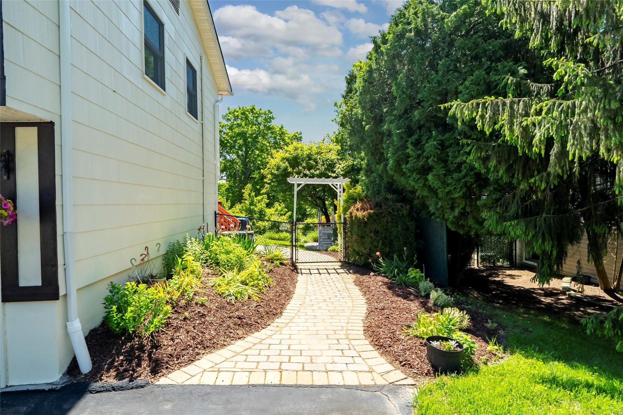8 Skinner Court, Tomkins Cove, New York image 11