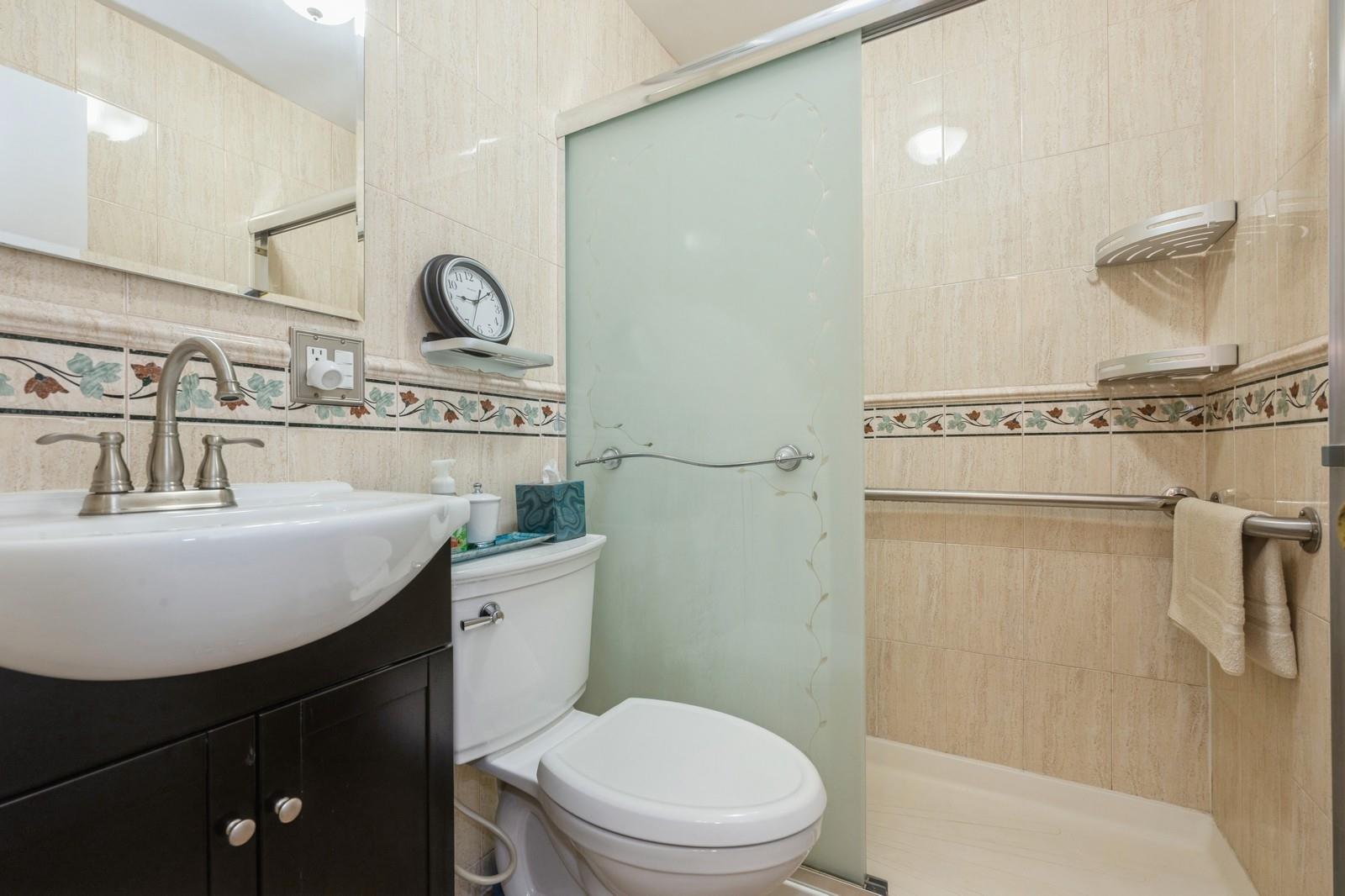 42 Webster Street, Floral Park, New York image 13