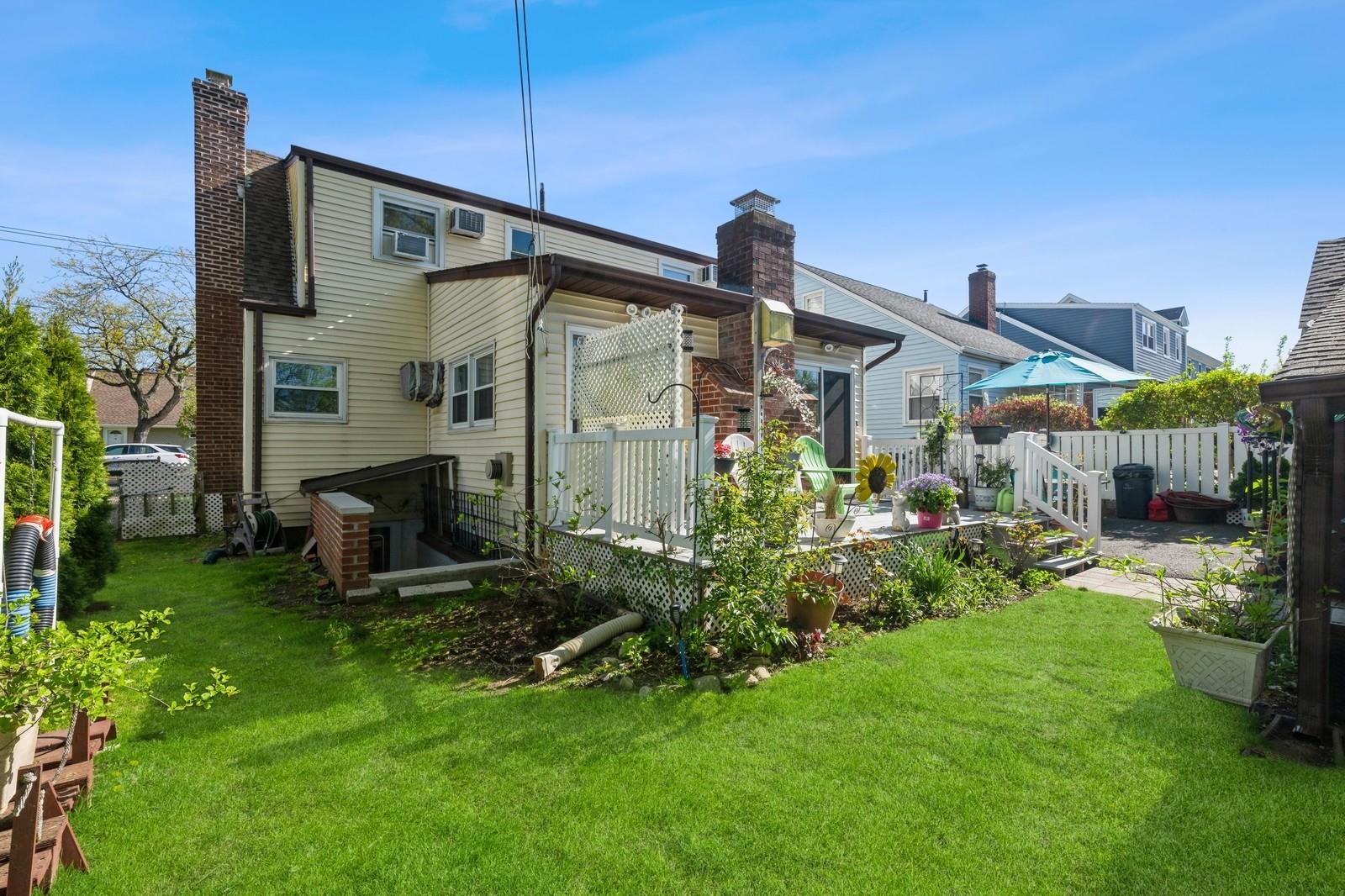 42 Webster Street, Floral Park, New York image 30