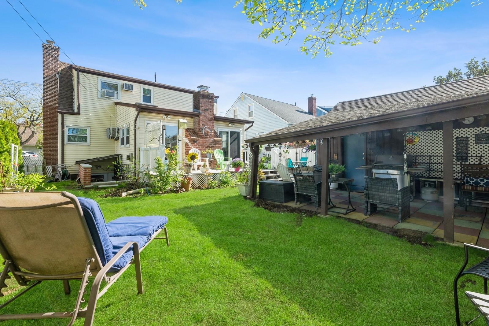 42 Webster Street, Floral Park, New York image 28