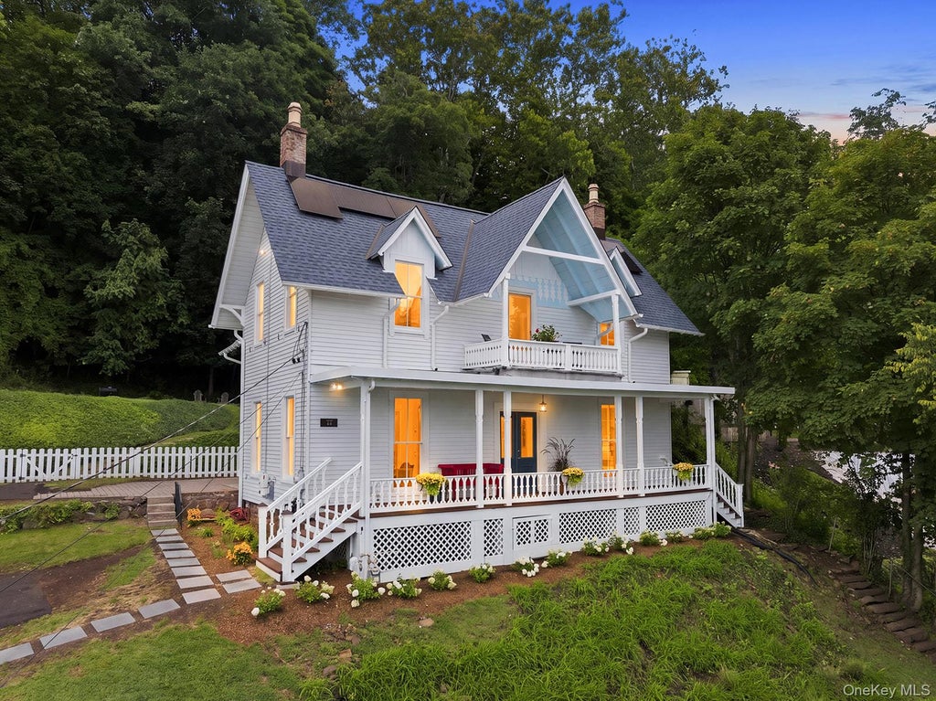 Photo of 75 River Road, Nyack, NY 10960 (MLS # 1035077)