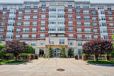Condo For Sale - 300 Mamaroneck Avenue #419<br/> White Plains, NY 10605