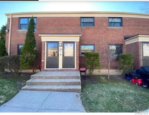 220-16 73 Avenue 013A2 Bayside NY 11364